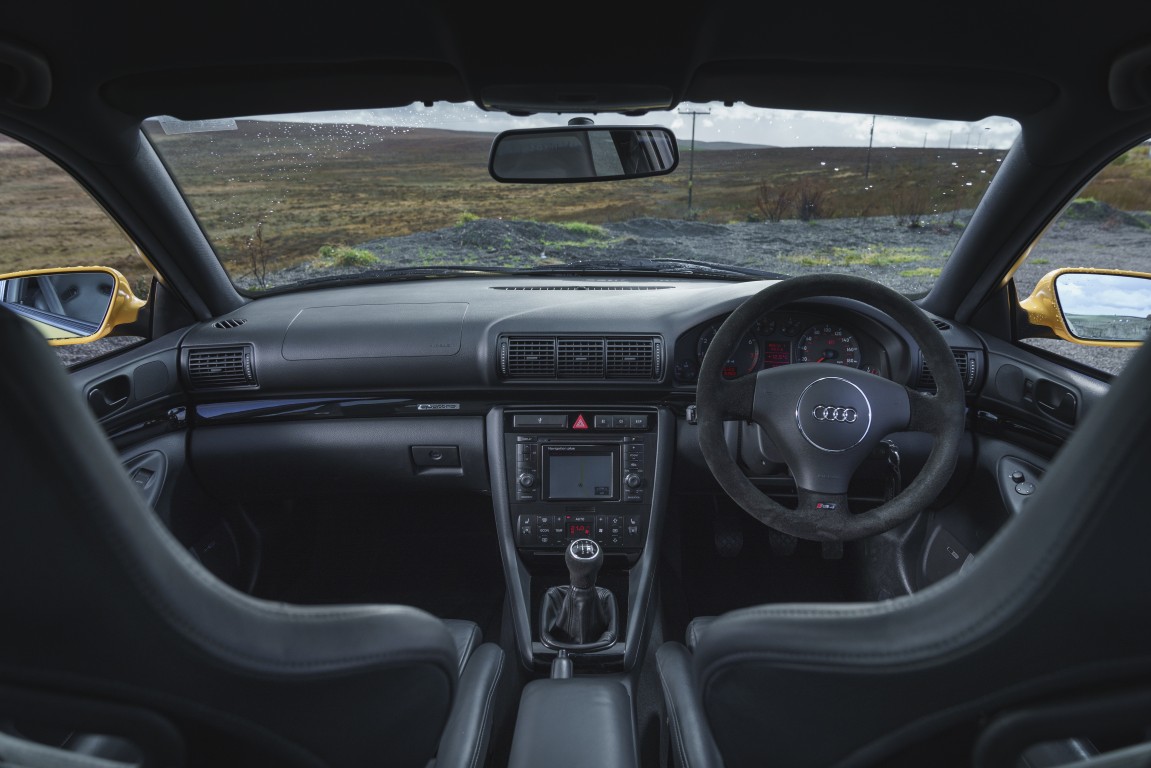 Audi RS4 Avant 380hp (Manual)